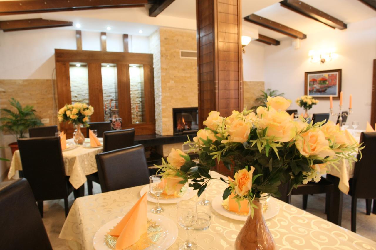 Hotel Roco Izvin المظهر الخارجي الصورة