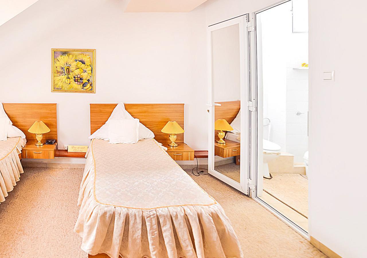 Hotel Roco Izvin المظهر الخارجي الصورة