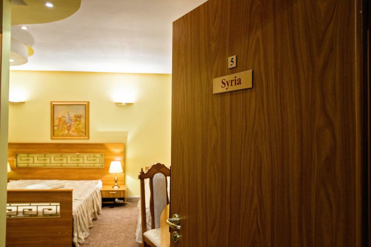 Hotel Roco Izvin المظهر الخارجي الصورة